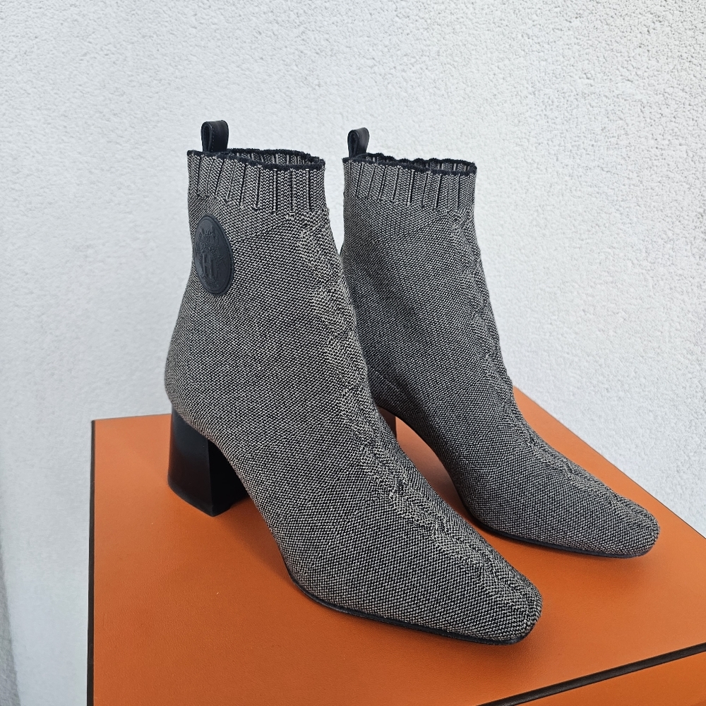 Hermes Boots - Picture 2 of 8